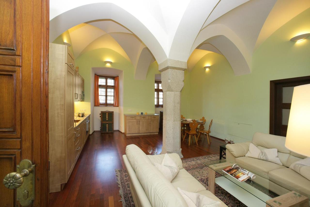 Schlossresidenz Fischhorn Фуш-ан-дер-Гросглокнерштрассе Экстерьер фото