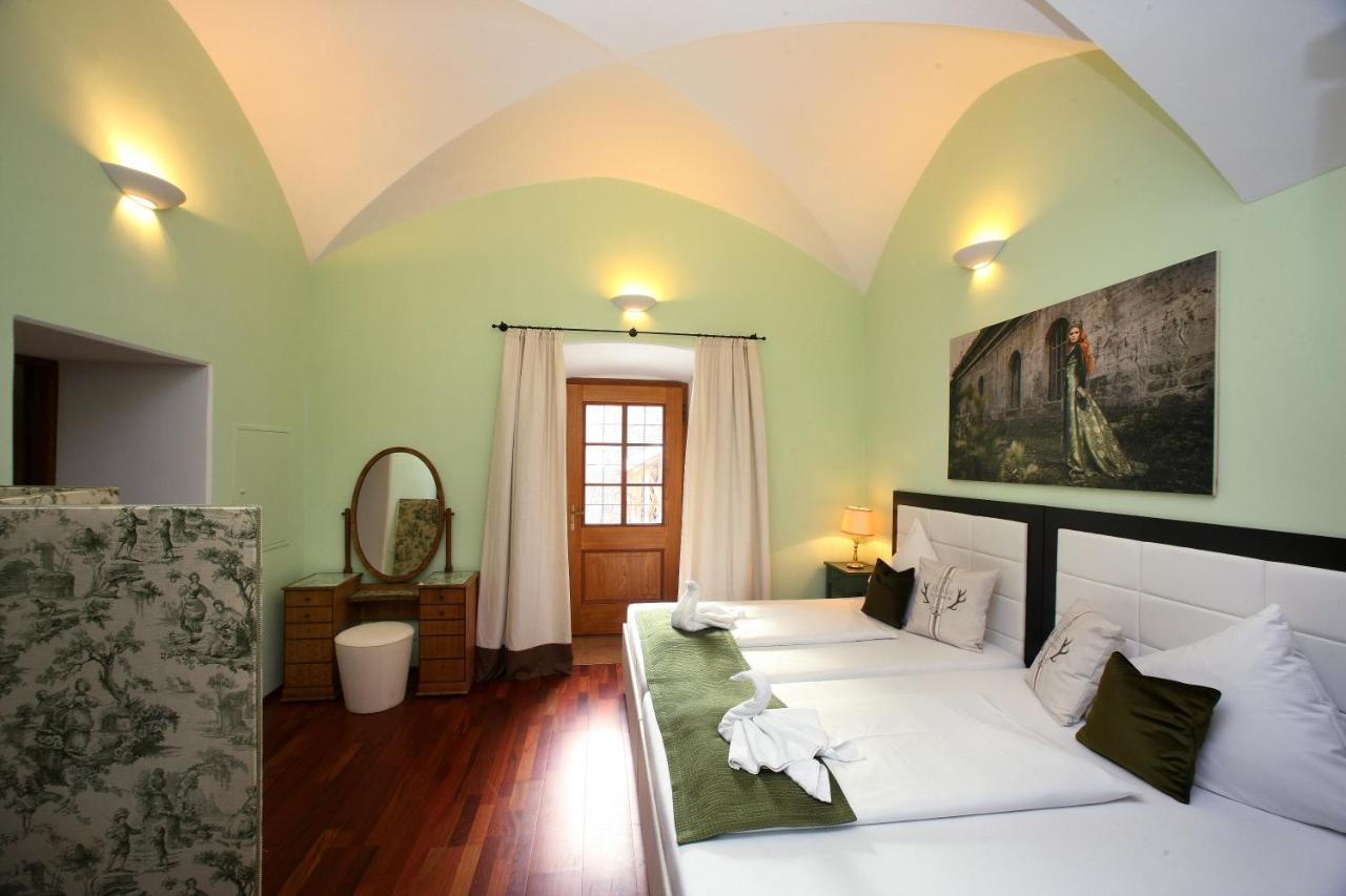 Schlossresidenz Fischhorn Фуш-ан-дер-Гросглокнерштрассе Экстерьер фото